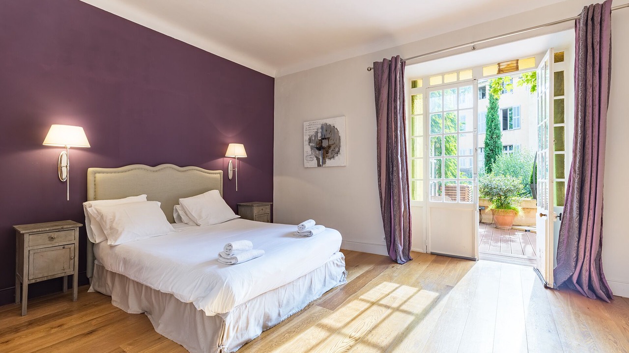 Photo of Bedroom in Aix-en-Provence Historic Centre