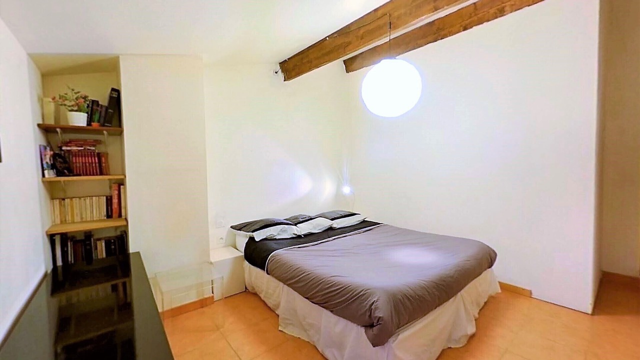 Photo of Bedroom in Mimet
