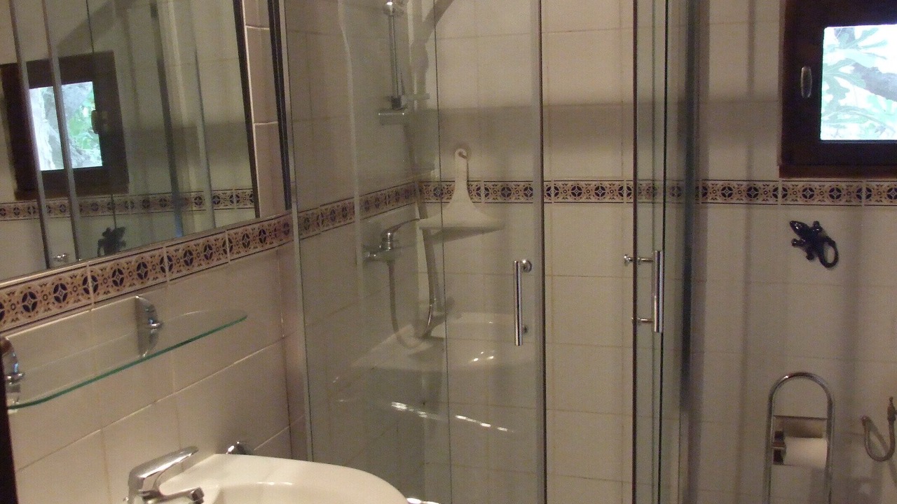 Photo of Bathroom in Arles