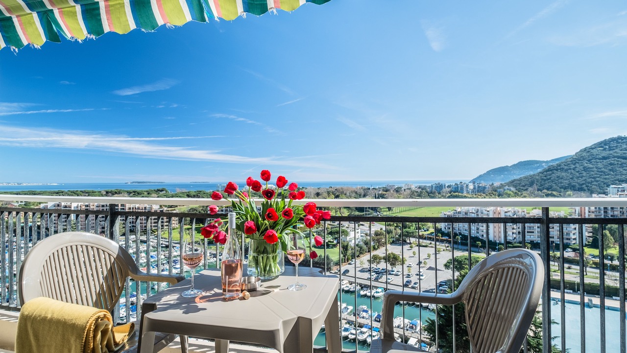 Photo of Patio Balcony in Mandelieu-La-Napoule