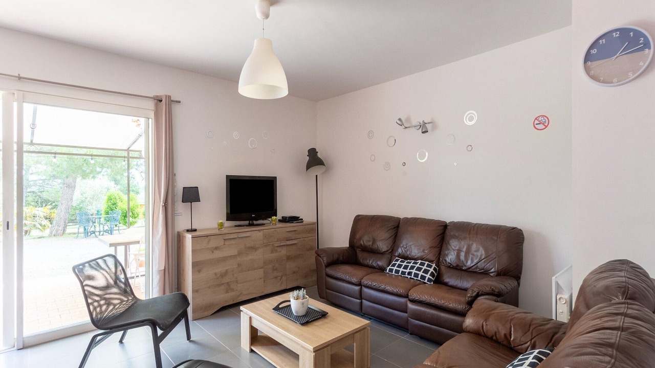Photo of Livingroom in Montmeyan