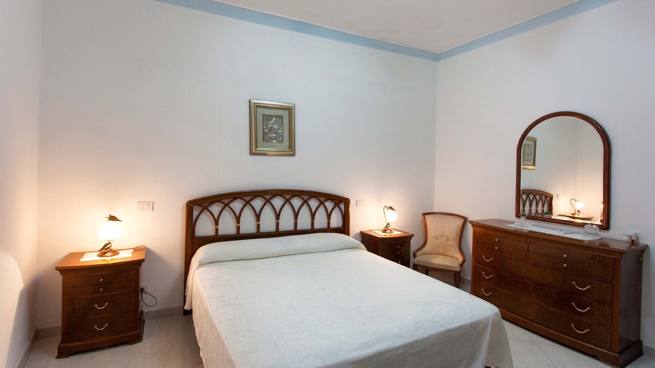 Photo of Bedroom in Furore