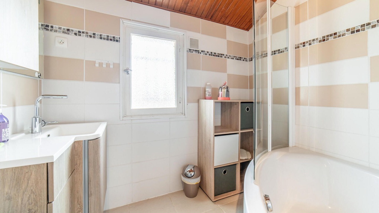 Photo of Bathroom in Bassan