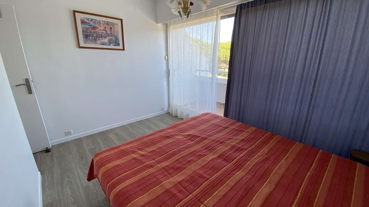 Photo of Bedroom in Le Grau-Du-Roi