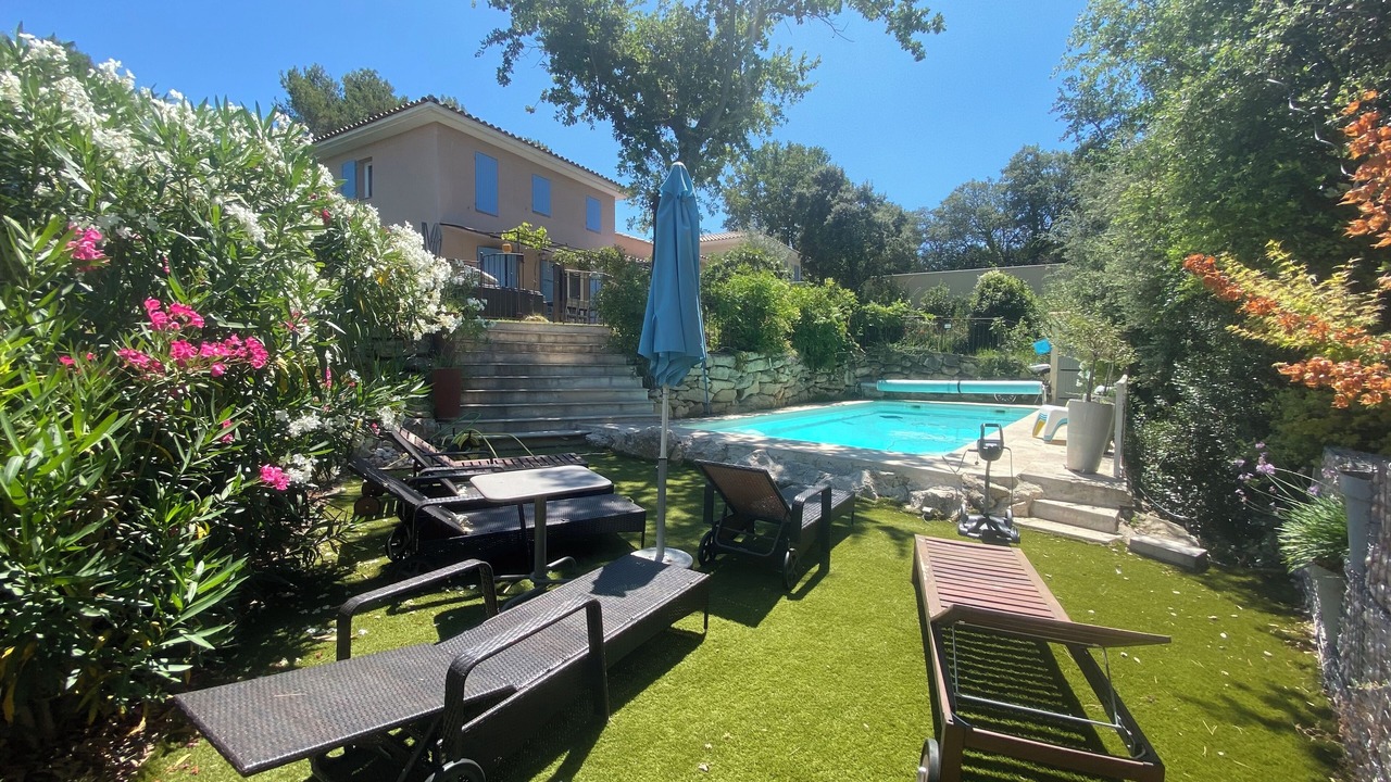 Photo of Outdoor in Lambesc