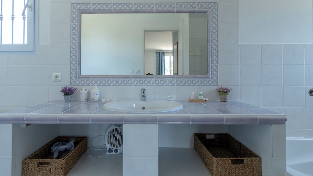 Photo of Bathroom in St.-Remy-de-Provence