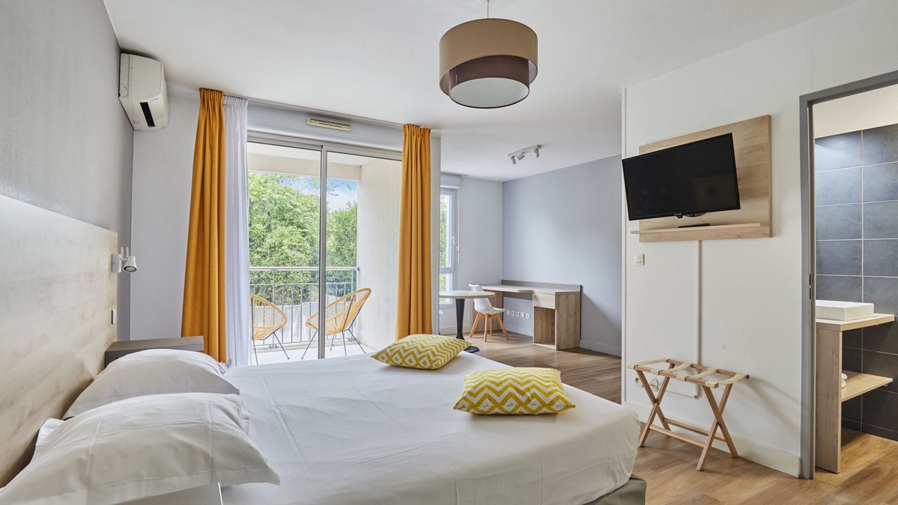 Photo of Bedroom in Aix-en-Provence