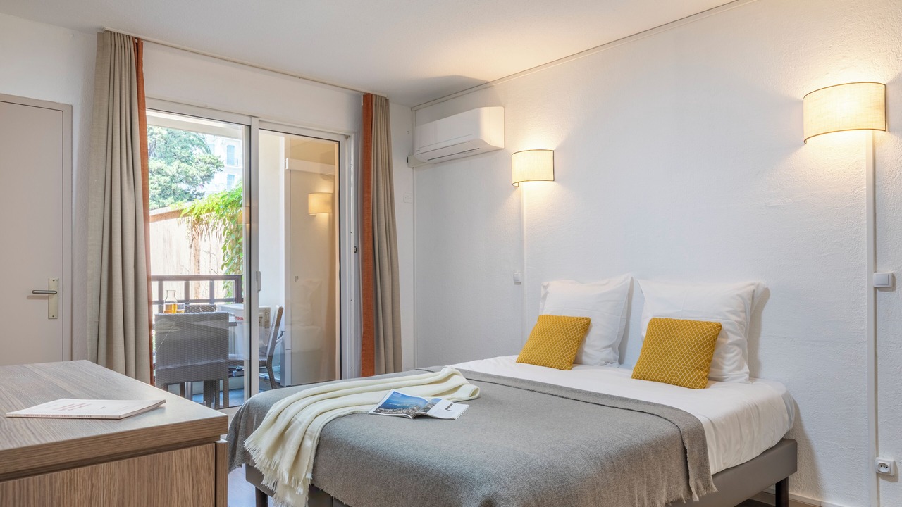Photo of Bedroom in Old Town