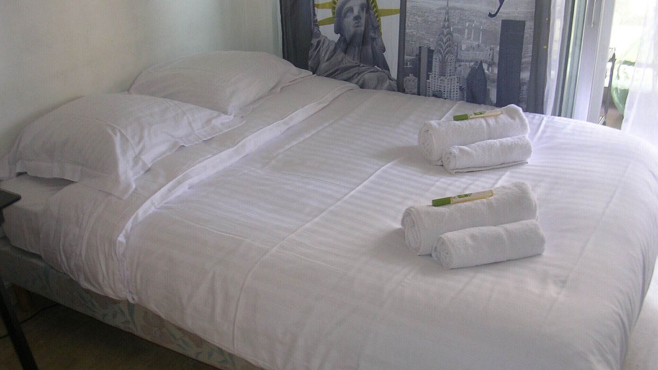Photo of Bedroom in Carnot