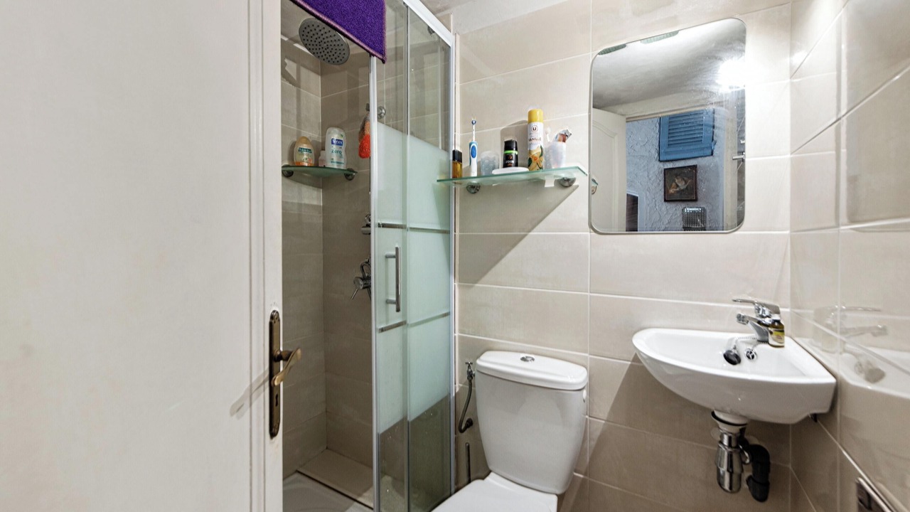Photo of Bathroom in Barreme