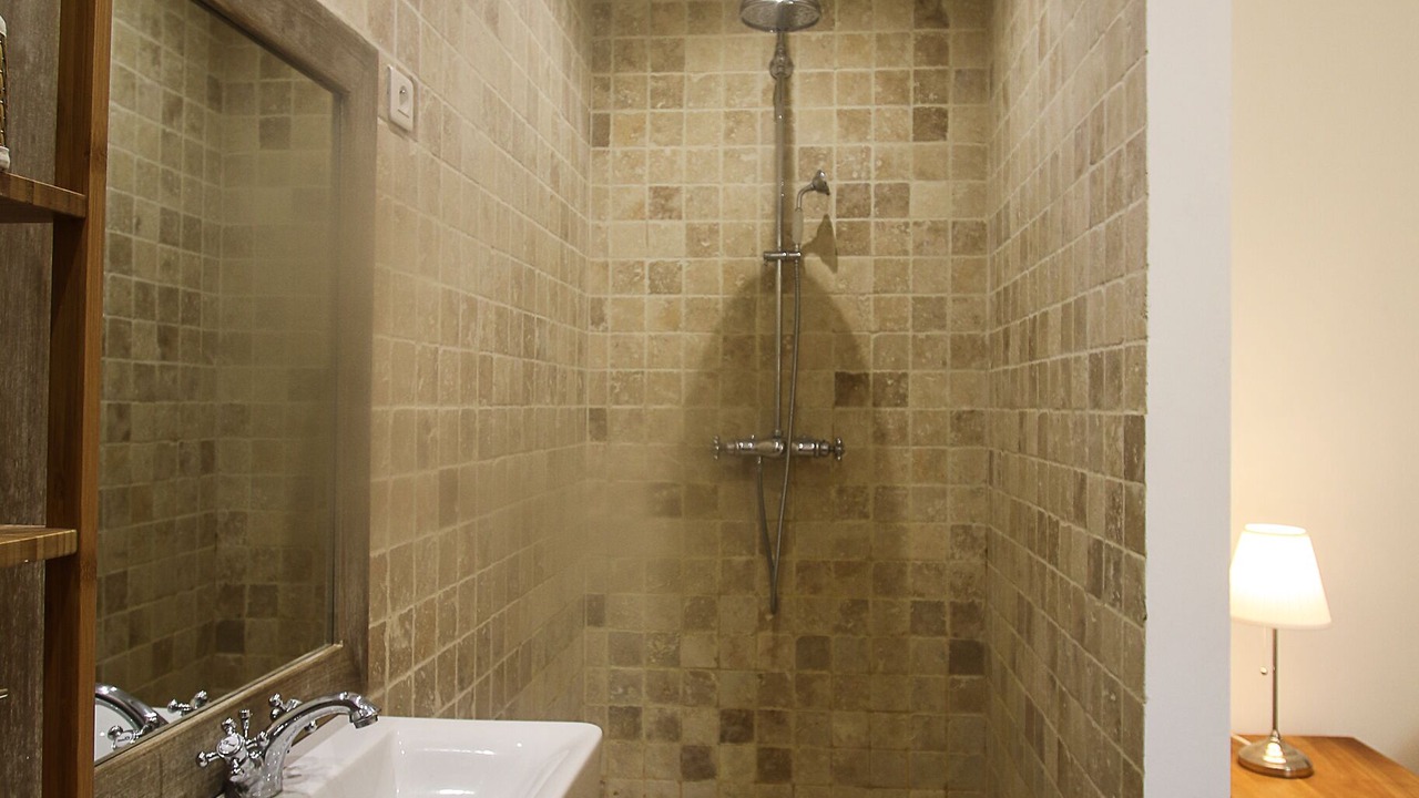Photo of Bathroom in Maussane-les-Alpilles