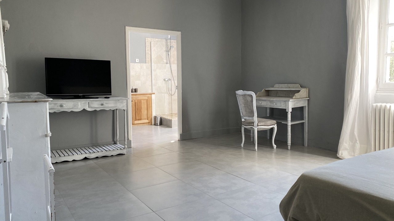 Photo of Bedroom in Bonnieux