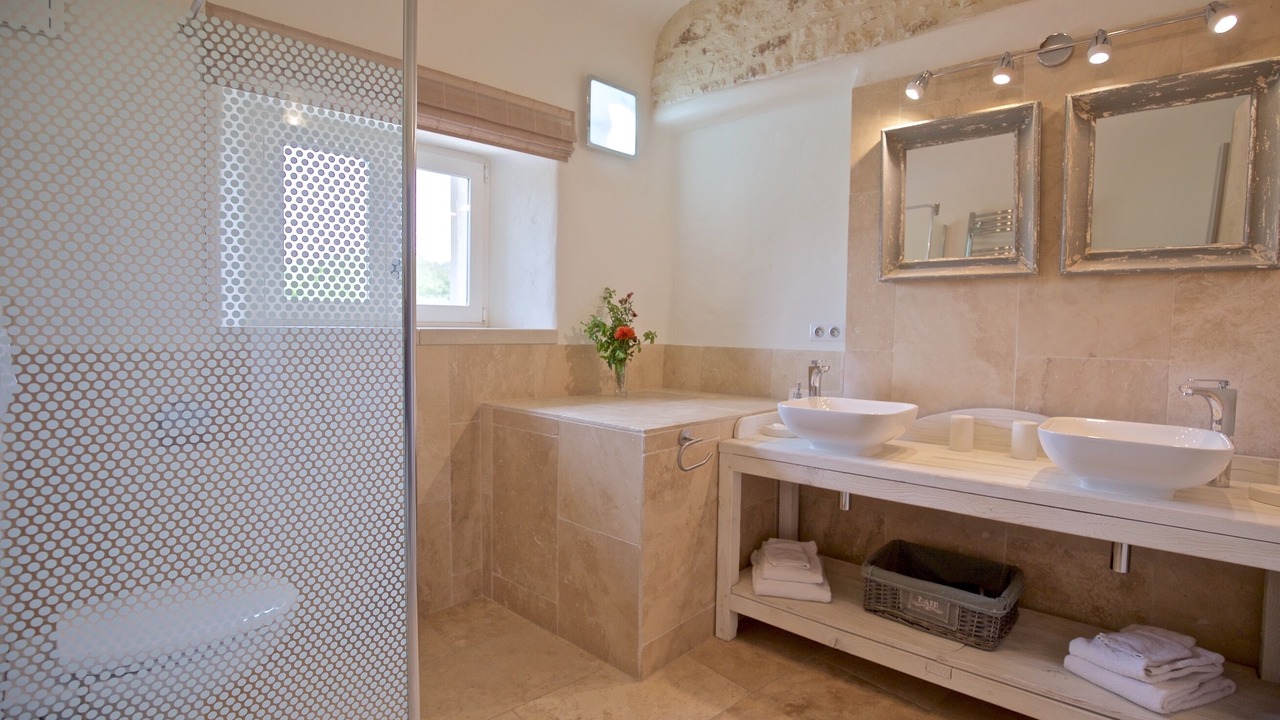 Photo of Bathroom in Bonnieux