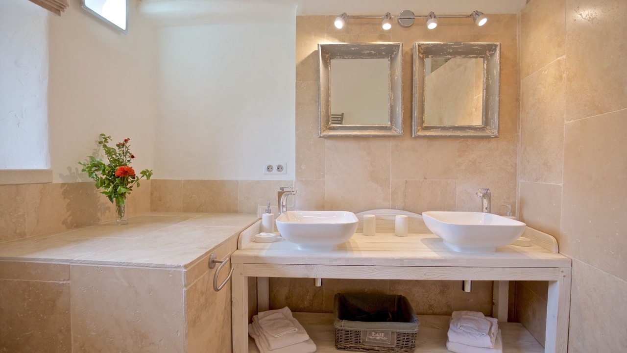 Photo of Bathroom in Bonnieux