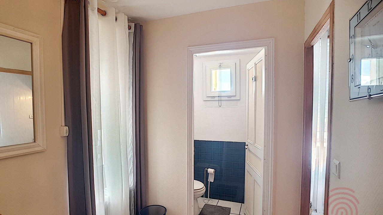 Photo of Bathroom in Lamalou-les-Bains