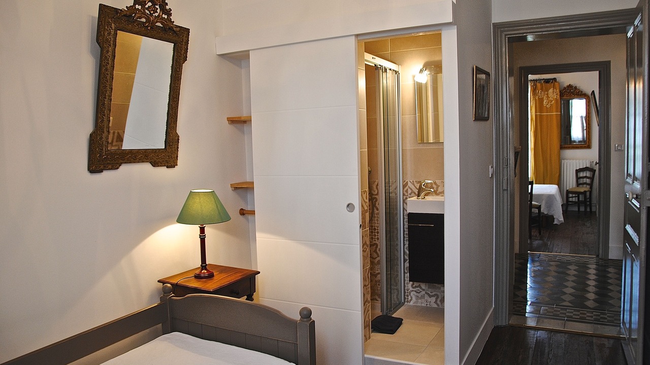 Photo of Bedroom in Aigues-Mortes Medieval City