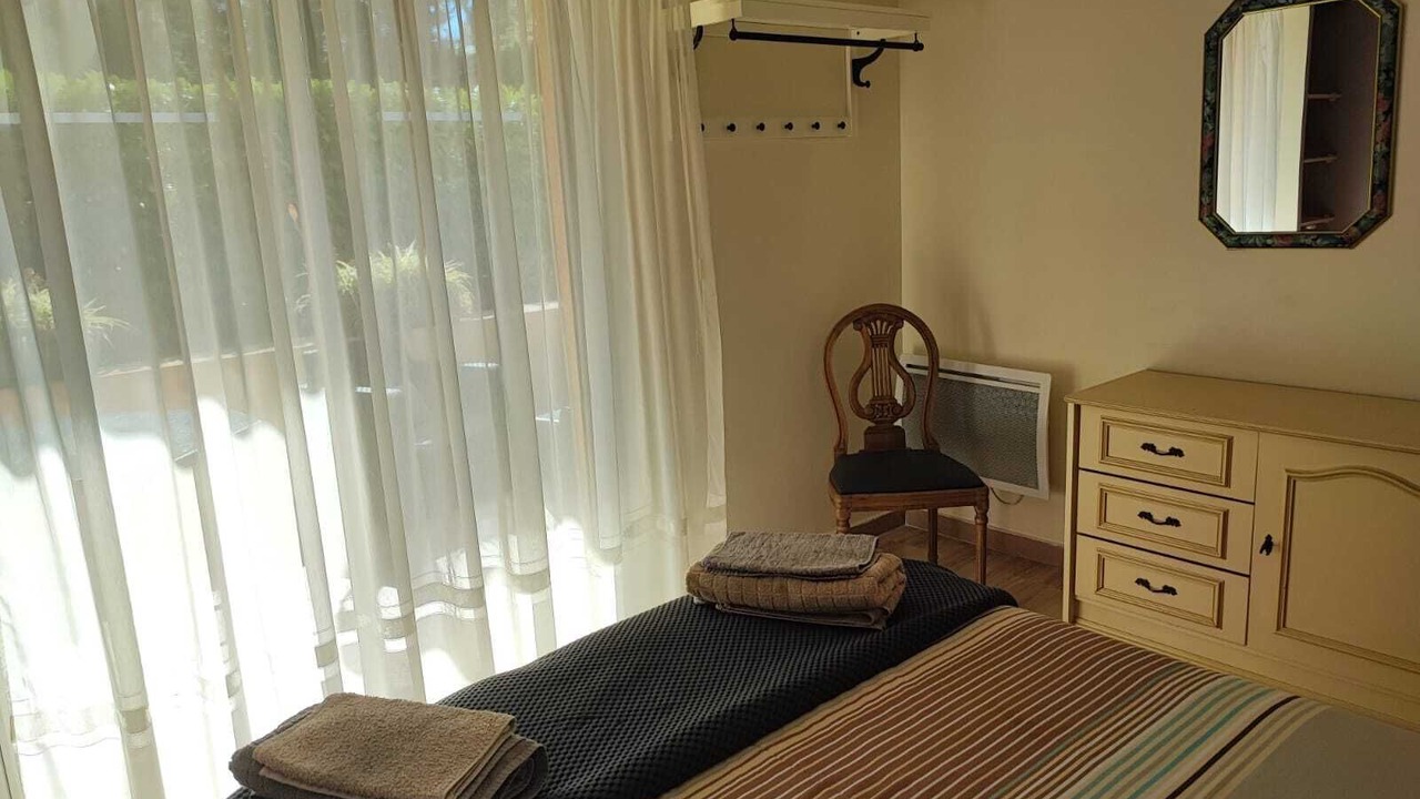 Photo of Bedroom in California - Pezou