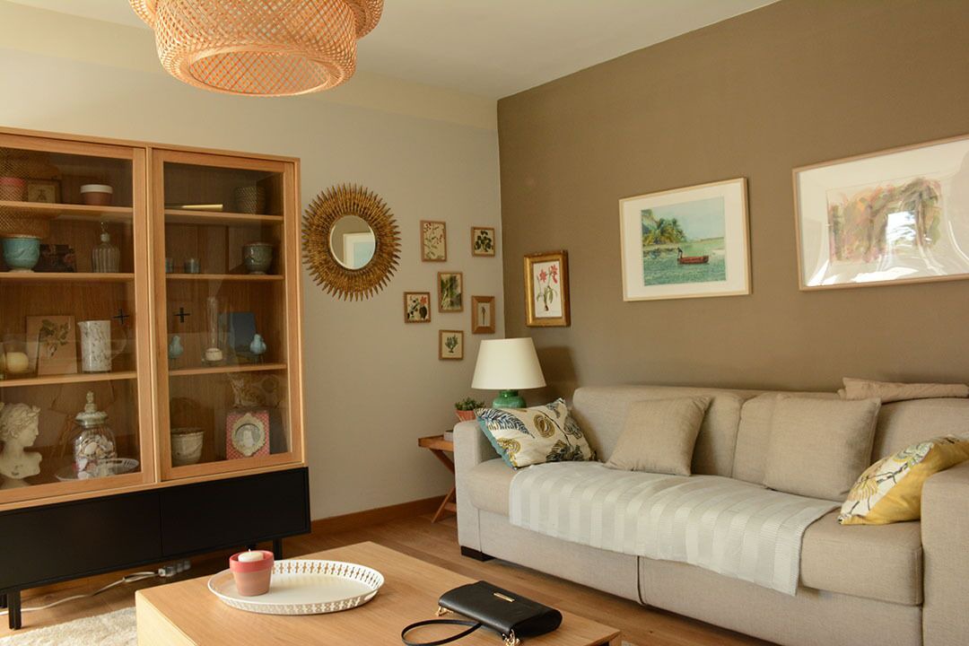 Photo of Livingroom in 8th Arrondissement