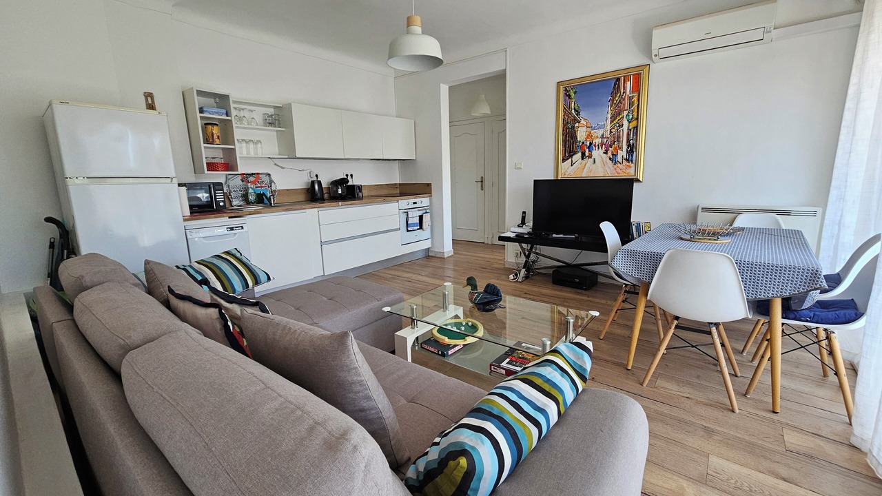 Photo of Livingroom in Cannes