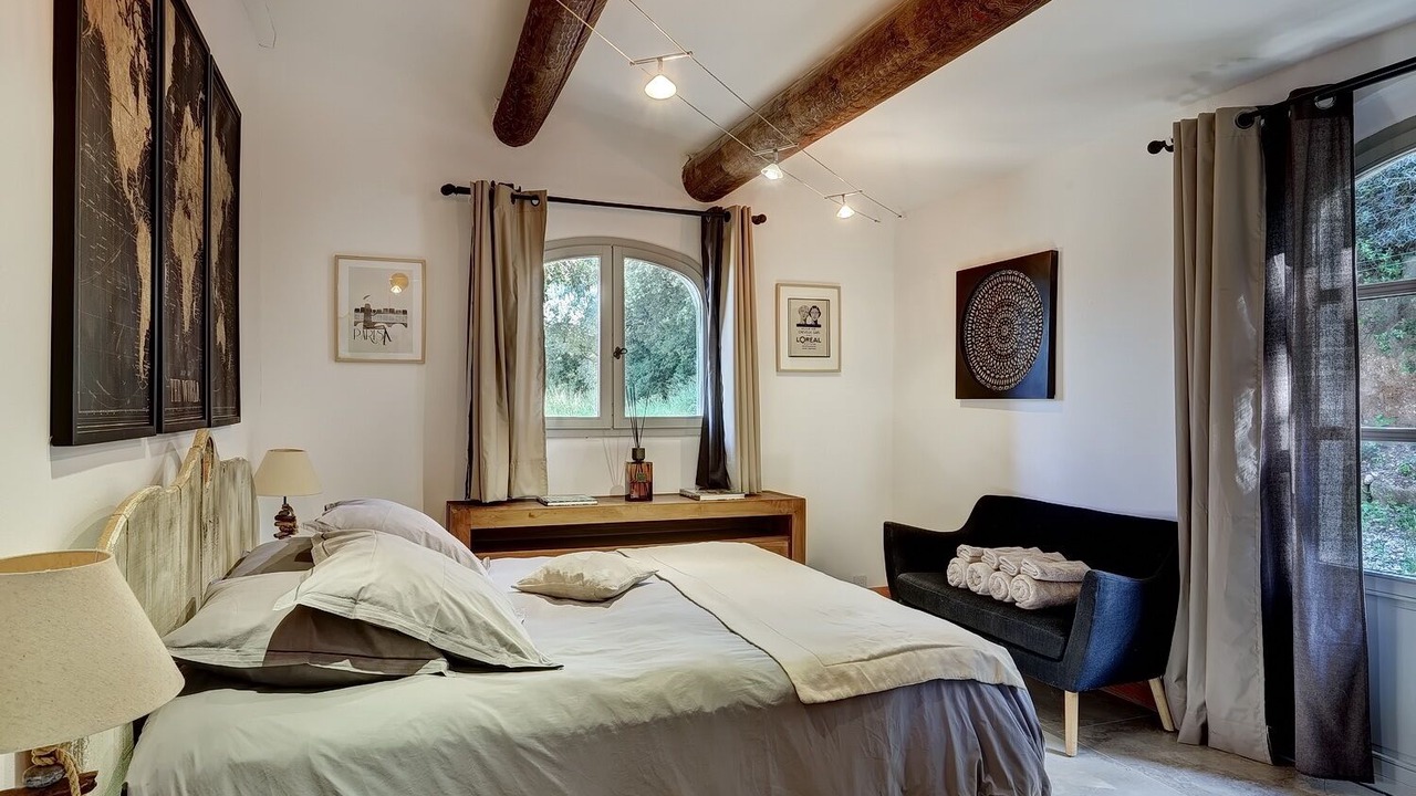 Photo of Bedroom in Arles