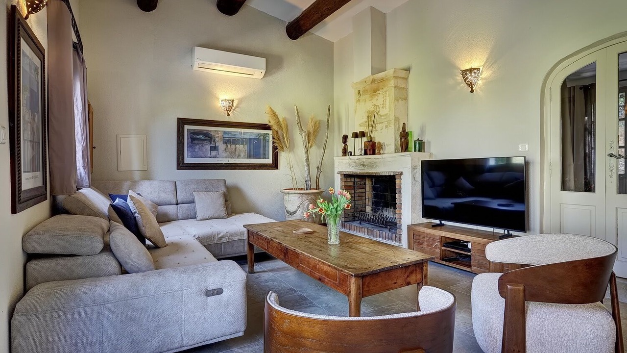Photo of Livingroom in Arles