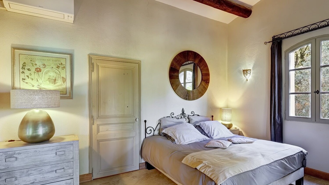 Photo of Bedroom in Arles