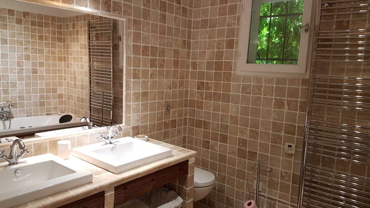 Photo of Bathroom in Maillane