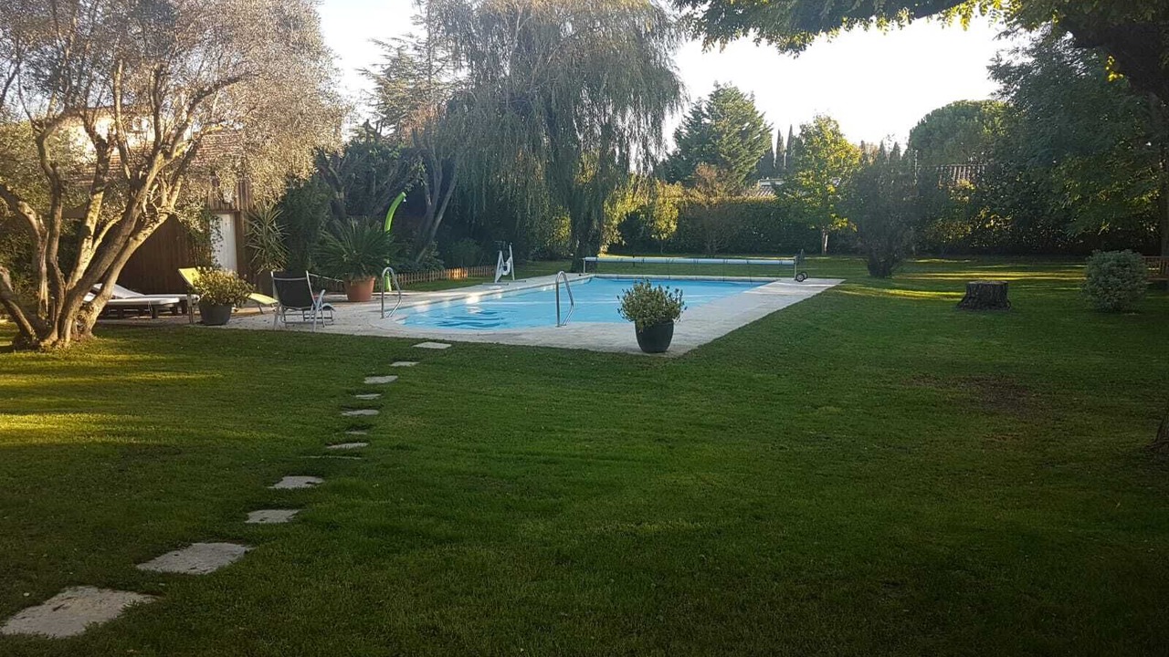 Photo of Outdoor in Maillane