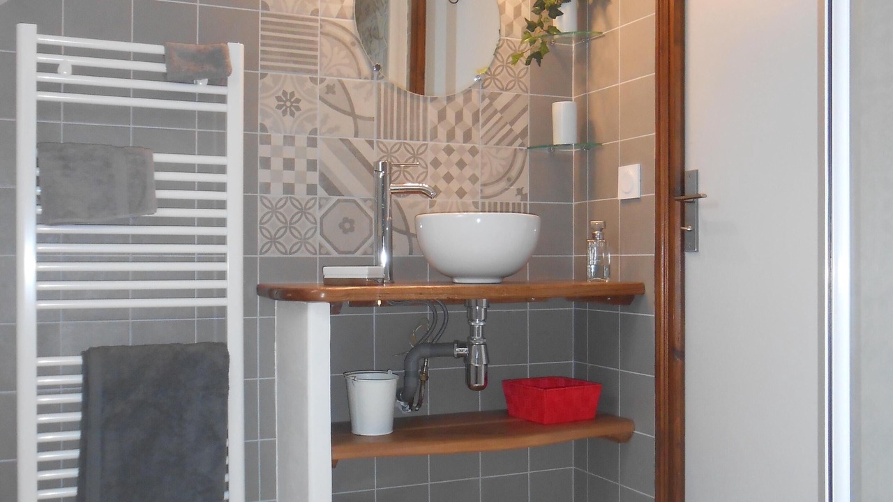 Photo of Bathroom in Faucon-de-Barcelonnette