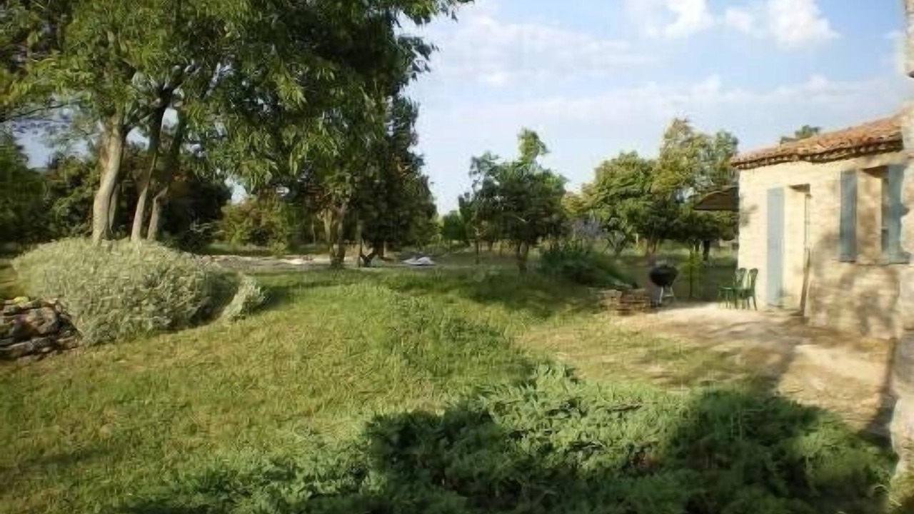 Photo of Outdoor in Buoux