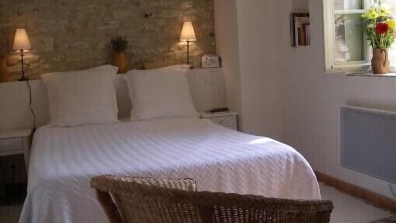 Photo of Bedroom in Buoux