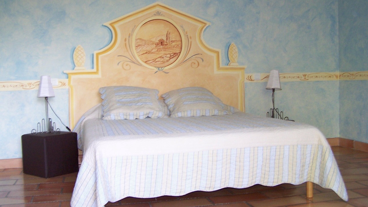 Photo of Bedroom in Saint-Andiol