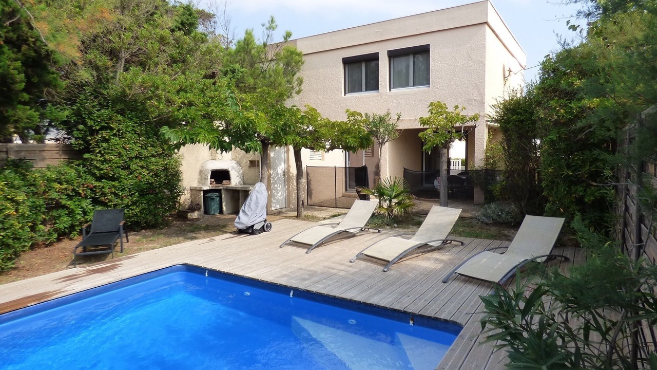 Photo of Outdoor in Saint-Pierre-la-Mer