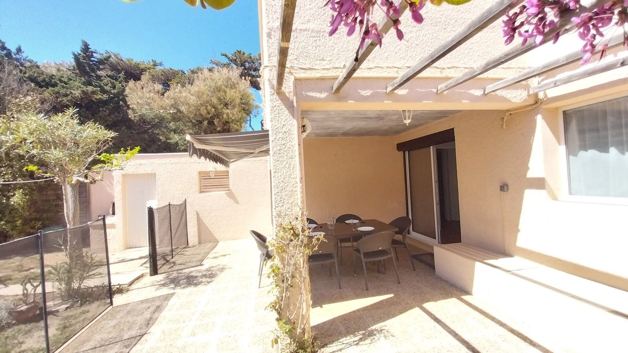 Photo of Outdoor in Saint-Pierre-la-Mer