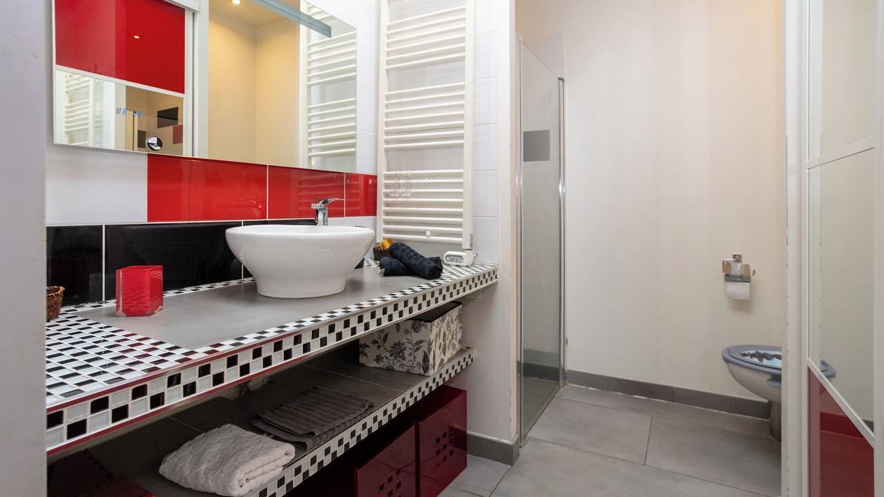 Photo of Bathroom in La Pomme