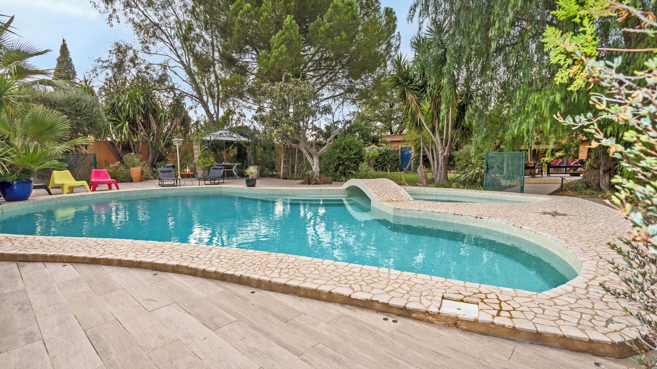 Photo of Outdoor in La Pomme