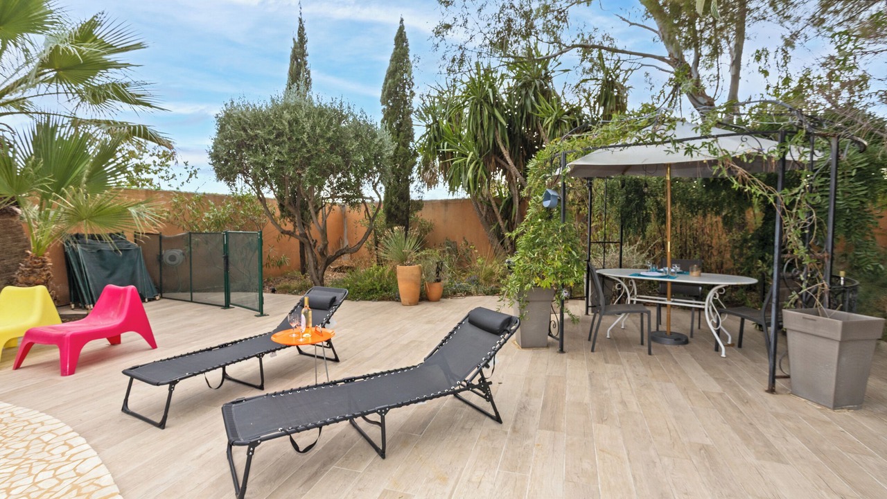 Photo of Outdoor in La Pomme