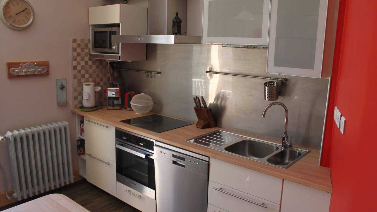 Photo of Kitchen in Faucon-de-Barcelonnette
