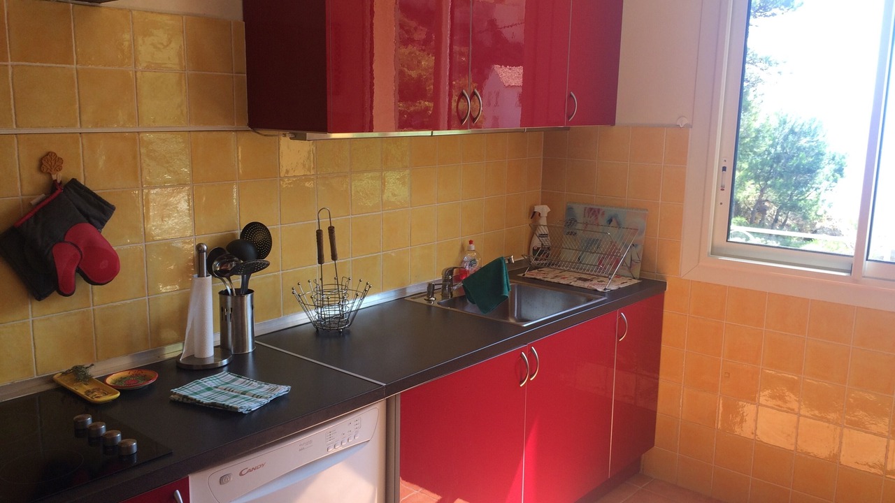 Photo of Kitchen in Ensues-la-Redonne