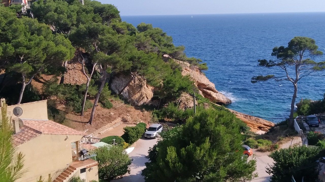 Photo of Outdoor in Ensues-la-Redonne