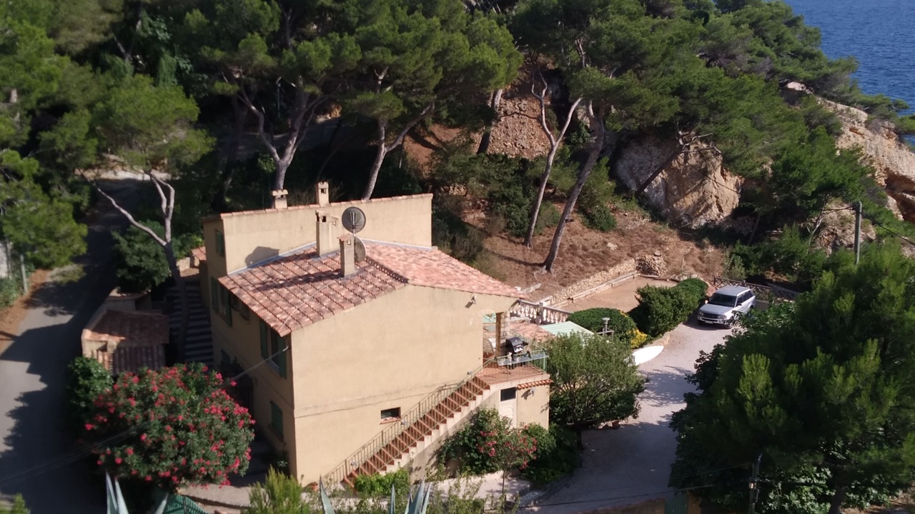 Photo of Outdoor in Ensues-la-Redonne