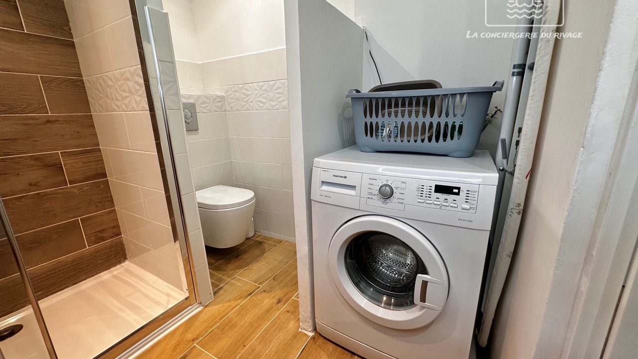 Photo of Bathroom in Carqueiranne