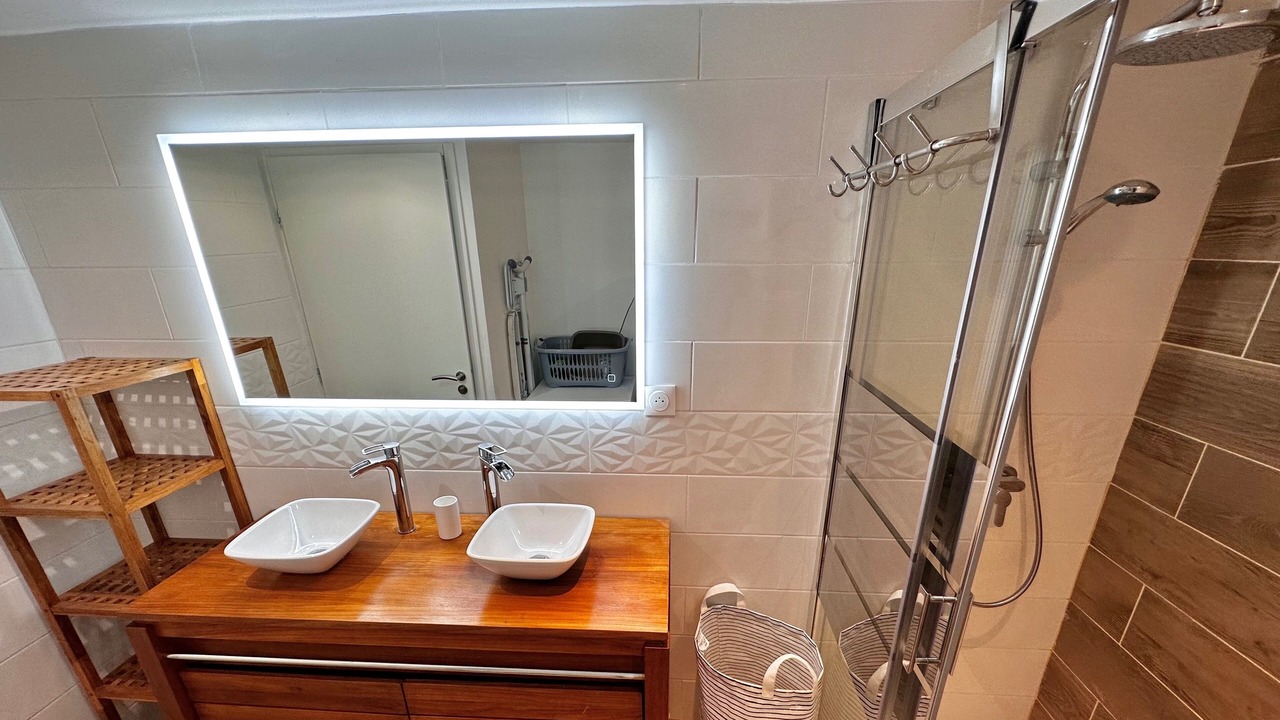 Photo of Bathroom in Carqueiranne