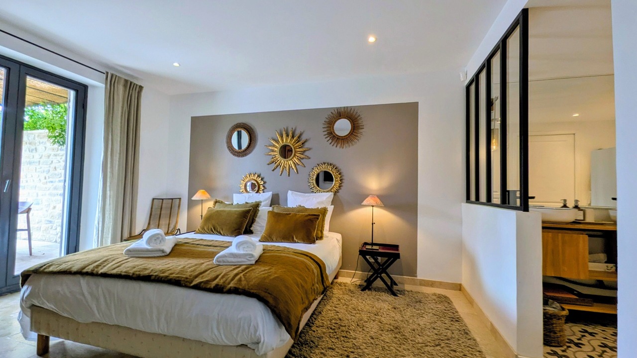 Photo of Bedroom in Eygalieres