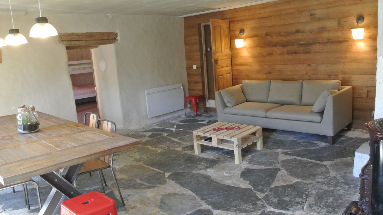 Photo of Livingroom in Saint-Clement-sur-Durance
