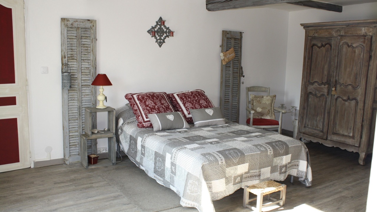 Photo of Bedroom in Flayosc