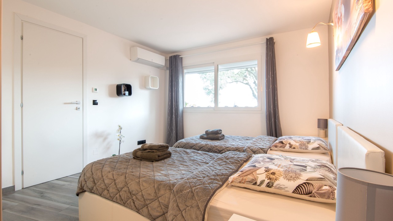 Photo of Bedroom in Beausoleil