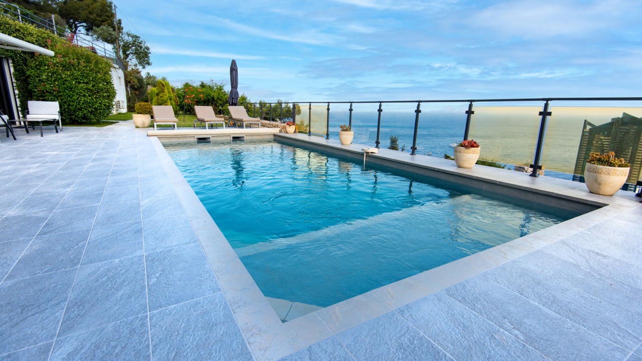 Photo of Outdoor in Beausoleil