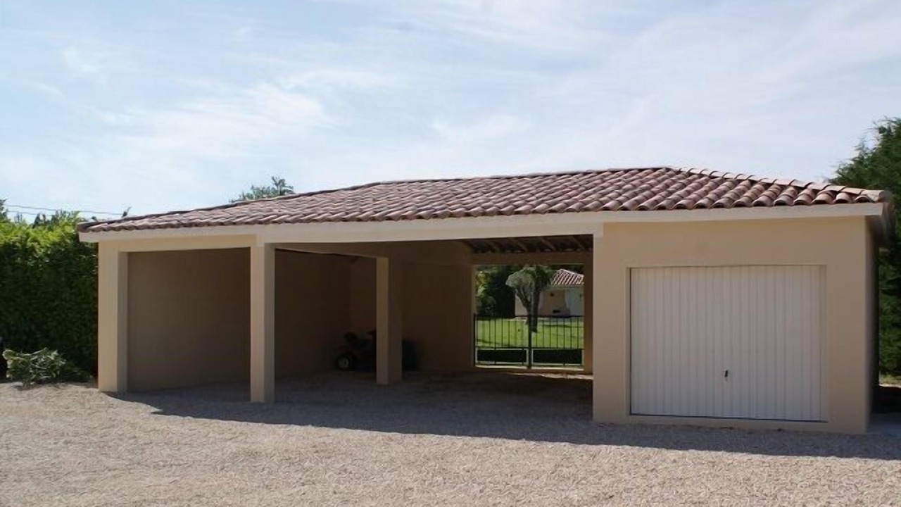 Photo of Outdoor in Orange