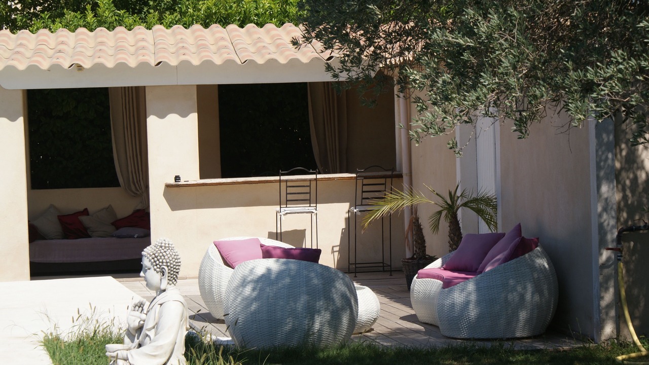 Photo of Patio Balcony in Orange